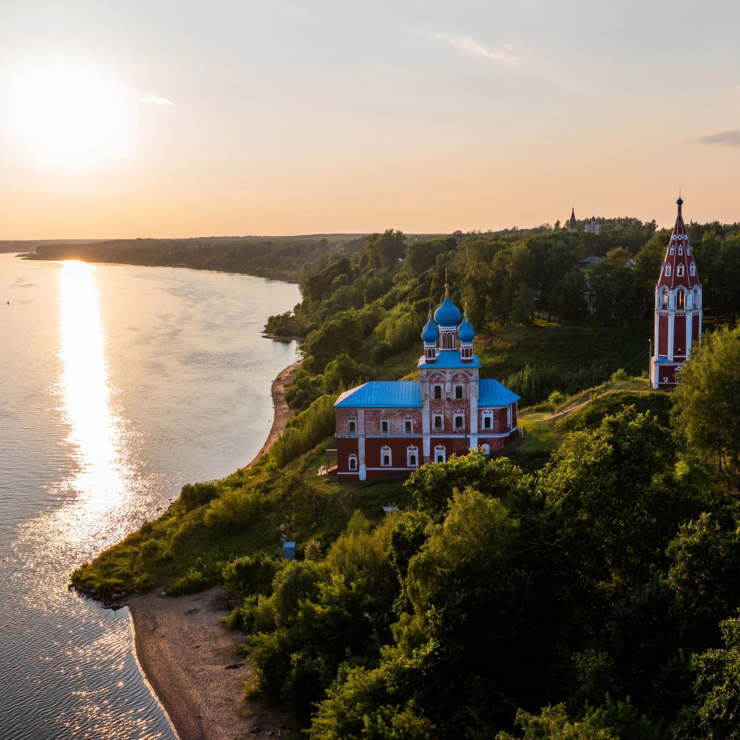Романовская сторона